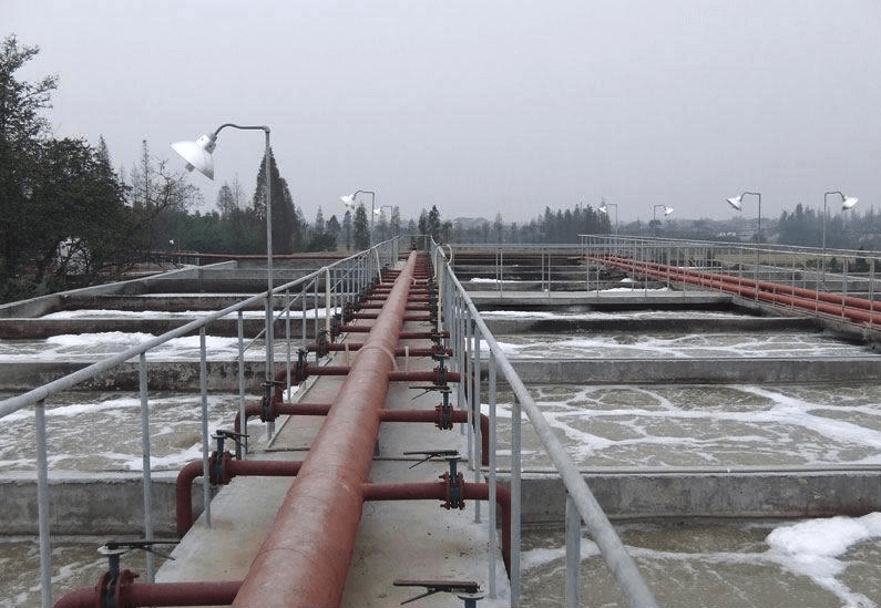 (圖:生活污水泡沫現場)